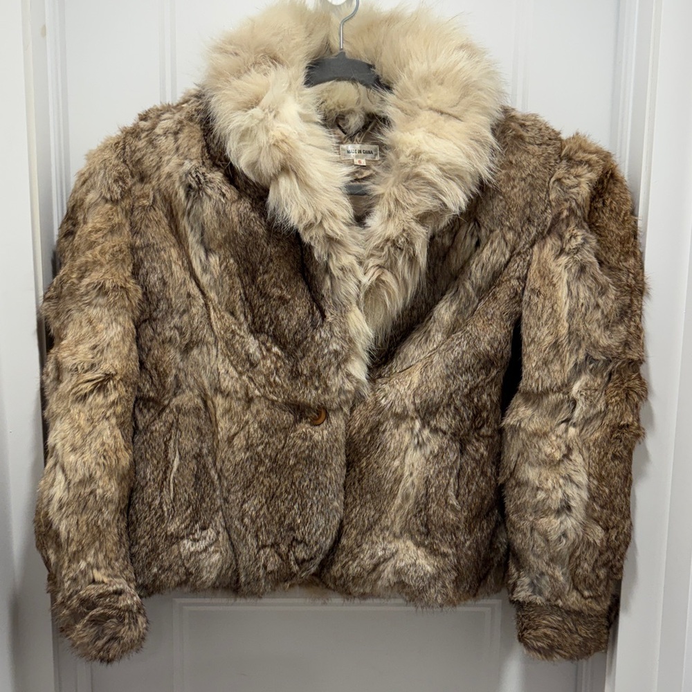 Rabbit Fur Waist Cropped coat with Plush Collar - Brown